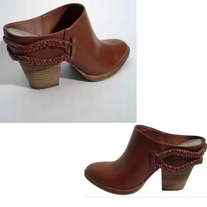Dolce Vita Braided Mule- Cognac